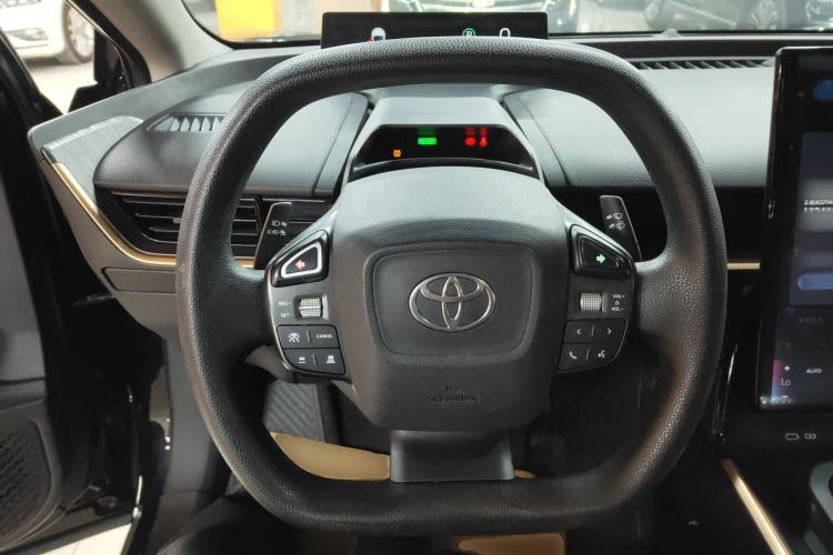 Used Toyota bZ3 2023 517 km Elite PRO Steering Wheel