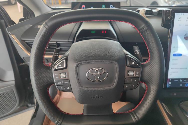 Used Toyota bZ3 2023 517 km Elite PRO Steering Wheel