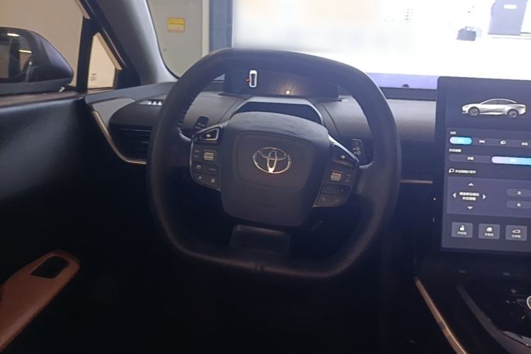 Used Toyota bZ3 2023 517 km Elite PRO Steering Wheel