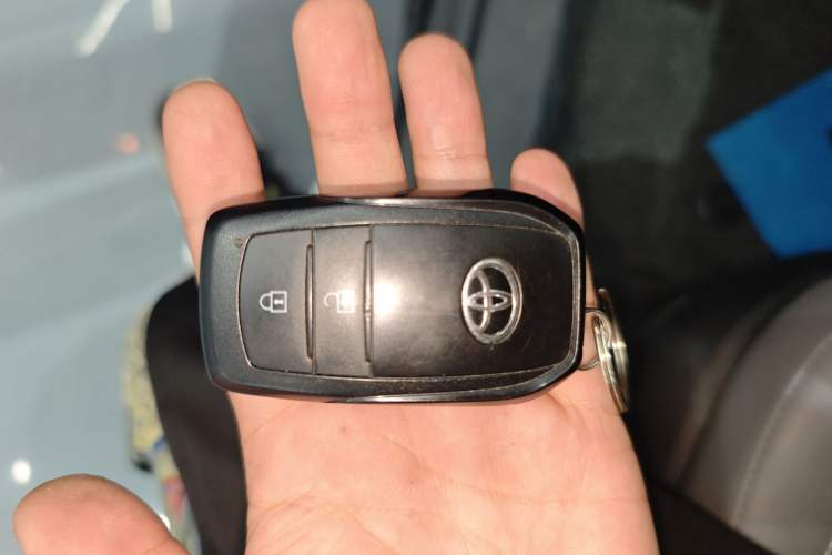 Used Toyota bZ3 2023 517 km Elite PRO Vehicle Key