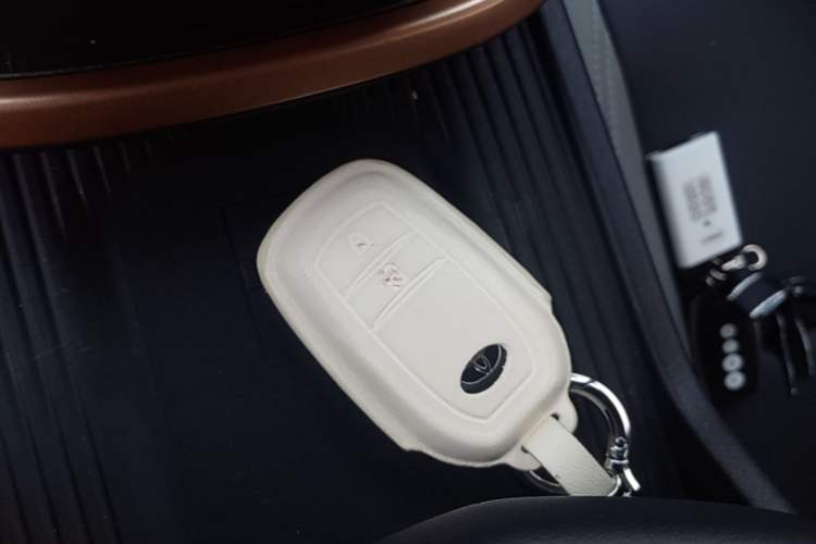 Used Toyota bZ3 2023 517 km Elite PRO Vehicle Key