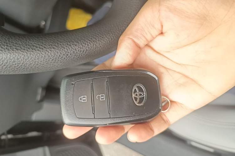Used Toyota bZ3 2023 517 km Elite PRO Vehicle Key