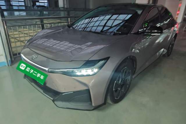 Used Toyota bZ3 2023 616 km Long-Range Premium