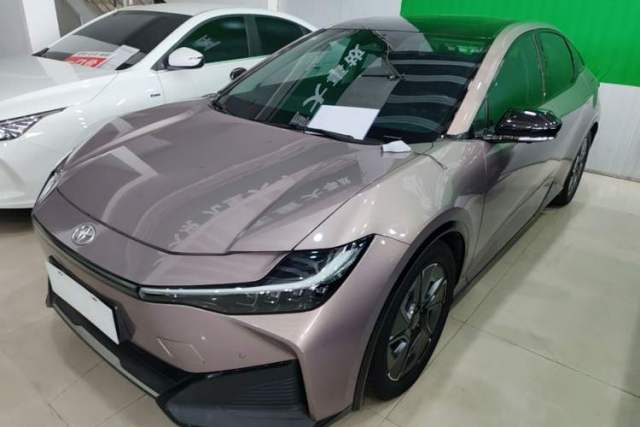 Used Toyota bZ3 2023 616 km Long-Range Premium