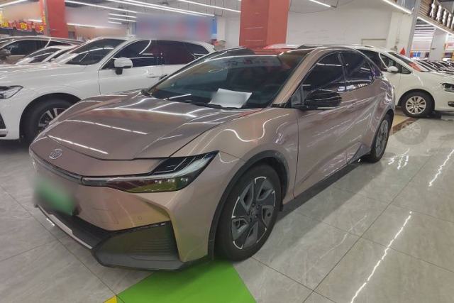 Used Toyota bZ3 2023 616 km Long-Range Premium
