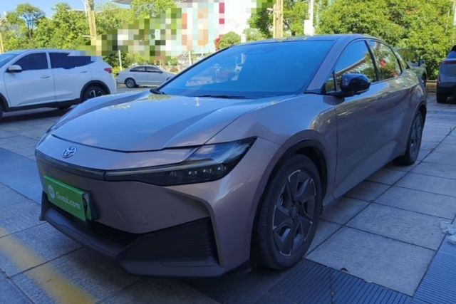 Used Toyota bZ3 2023 616 km Long-Range Premium