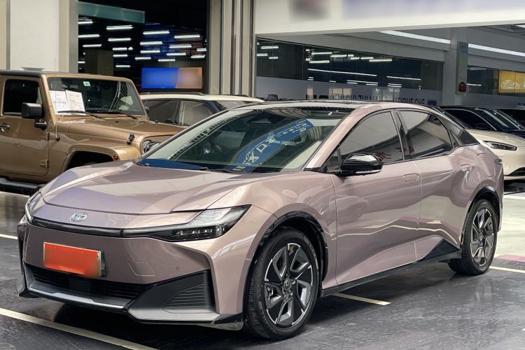 Gebrauchter Toyota bZ3 2023 616 km Long-Range Premium Guazi used car, China used car export, Used car for sale, Used cars, Cheapest cars for sale