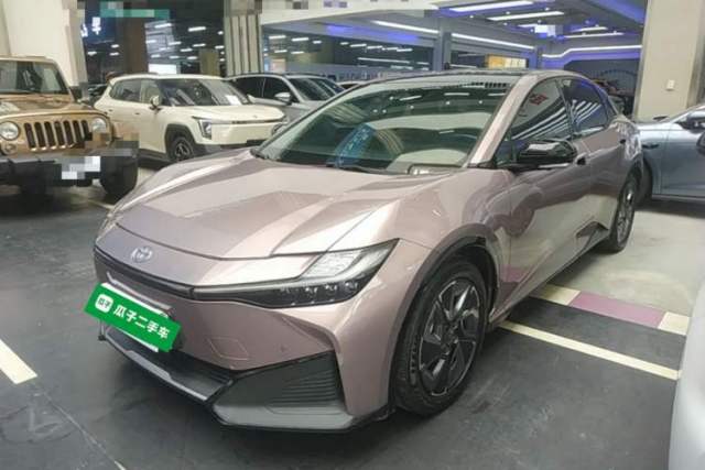 Used Toyota bZ3 2023 616 km Long-Range Premium