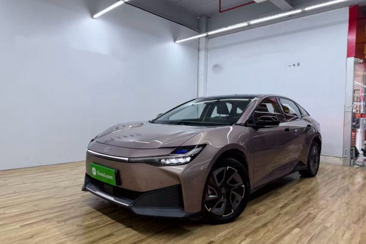 Used Toyota bZ3 2023 616 km Long-Range Premium Guazi used car, China used car export, Used car for sale, Used Toyota cars, Cheapest cars for sale, Electric vehicle, New energy car
