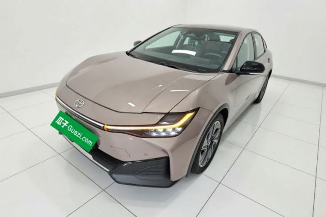 Used Toyota bZ3 2023 616 km Long-Range Premium