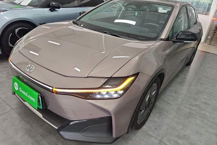 Used Toyota bZ3 2023 616 km Long-Range Premium Guazi used car, China used car export, Used car for sale, Used  cars, Cheapest cars for sale