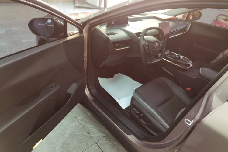 Used Toyota bZ3 2023 616 km Long-Range Premium Driver Seat