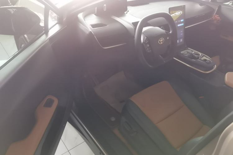 Used Toyota bZ3 2023 517 km Elite PRO Driver Seat
