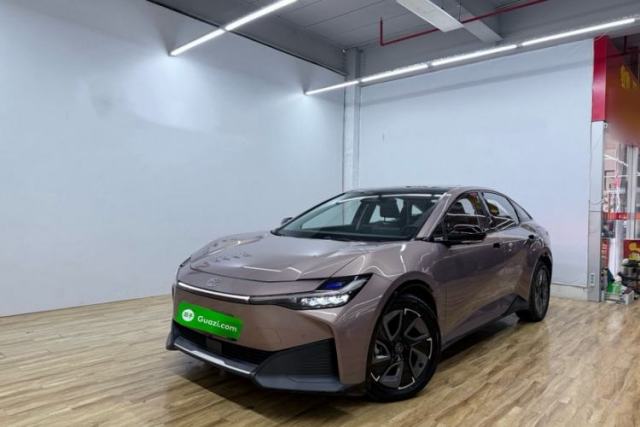 Used Toyota bZ3 2023 616 km Long-Range Premium