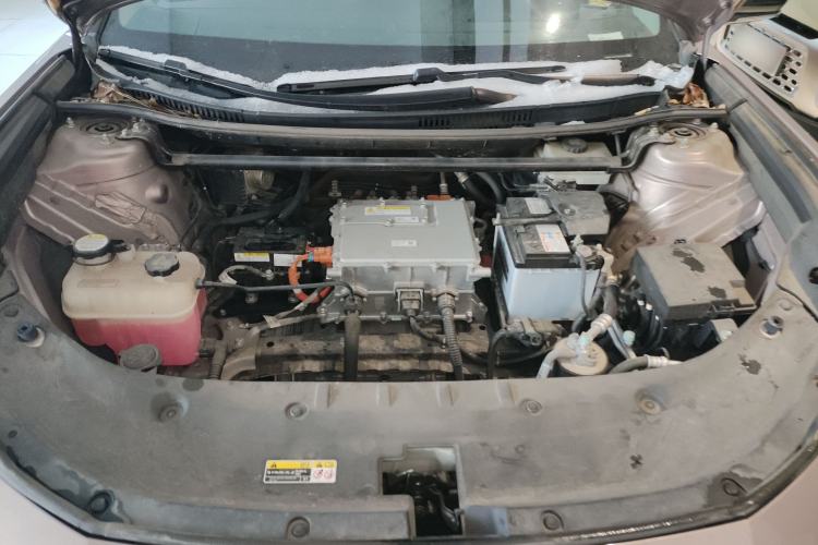 Used Toyota bZ3 2023 616 km Long-Range Premium Engine Bay