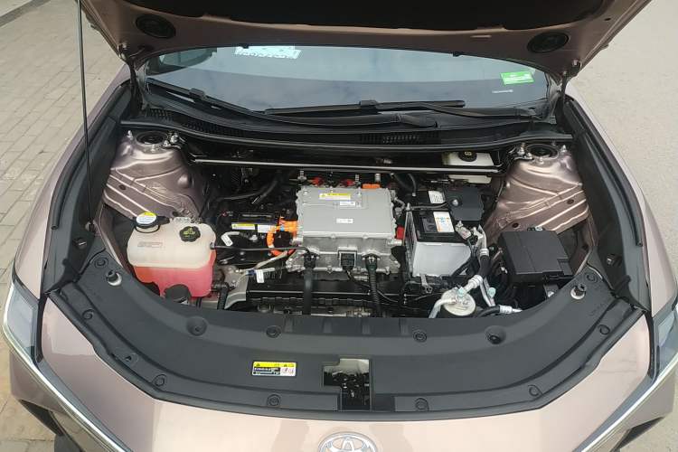 Used Toyota bZ3 2023 616 km Long-Range Premium Engine Bay