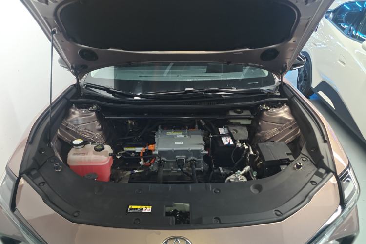 Used Toyota bZ3 2023 616 km Long-Range Premium Engine Bay