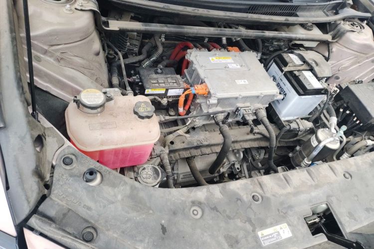 Used Toyota bZ3 2023 616 km Long-Range Premium Engine Bay Right