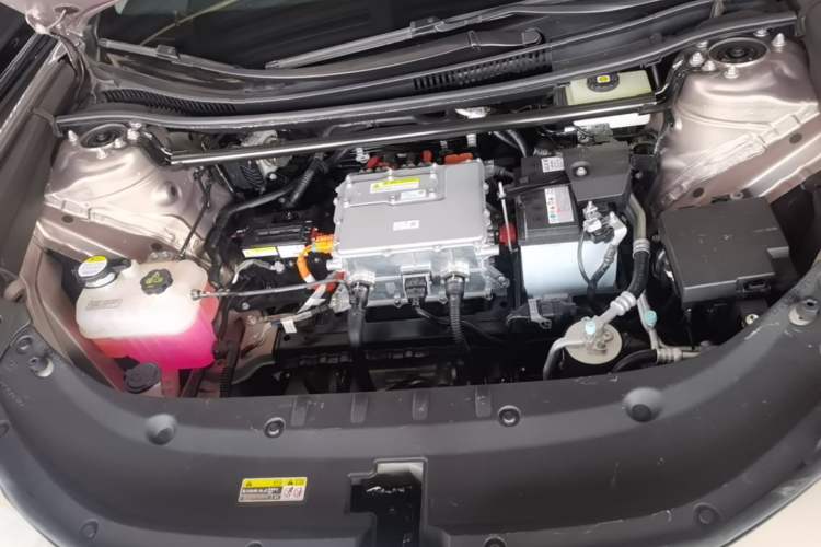 Used Toyota bZ3 2023 517 km Elite PRO Engine Bay