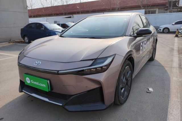 Used Toyota bZ3 2023 616 km Long-Range Premium