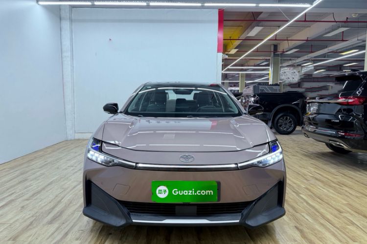 Used Toyota bZ3 2023 616 km Long-Range Premium Exterior 1