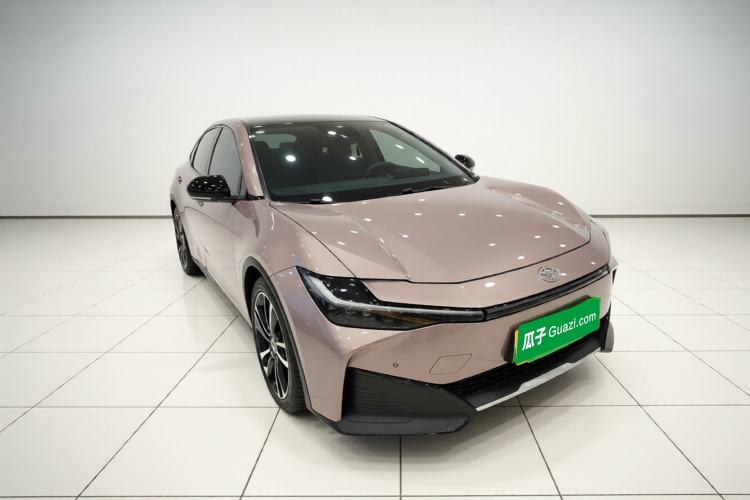 Used Toyota bZ3 2023 616 km Long-Range Premium Exterior 1