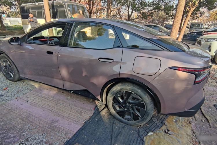 Used Toyota bZ3 2023 616 km Long-Range Premium Exterior 3