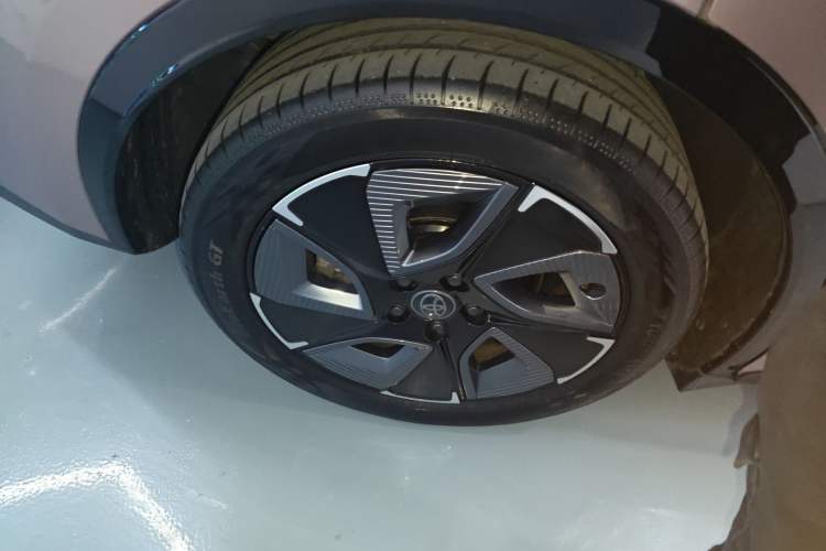 Used Toyota bZ3 2023 616 km Long-Range Premium Exterior 4