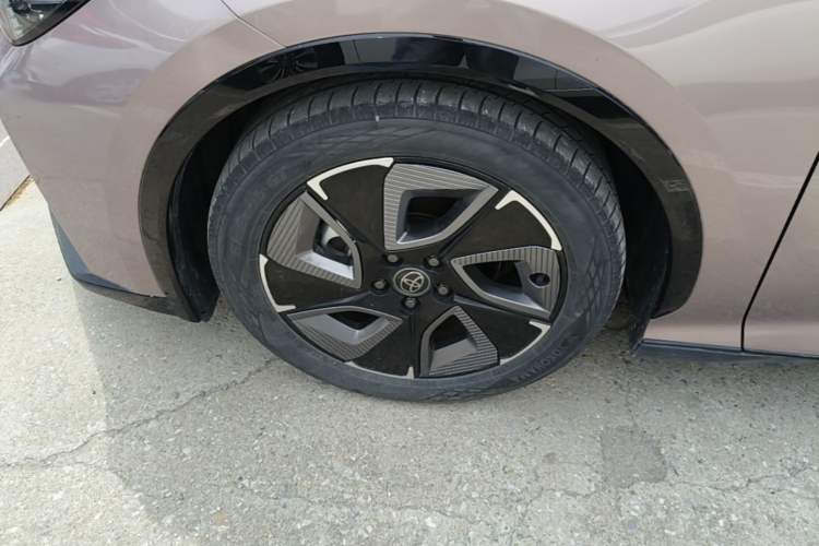 Used Toyota bZ3 2023 616 km Long-Range Premium Exterior 4
