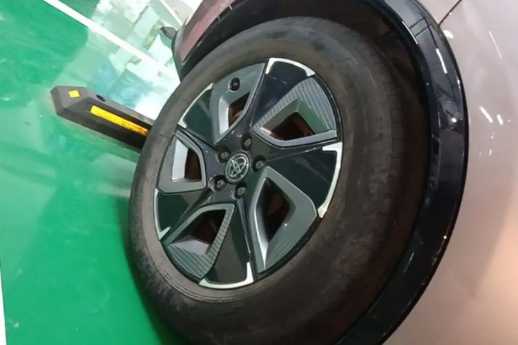 Used Toyota bZ3 2023 616 km Long-Range Premium Exterior 5