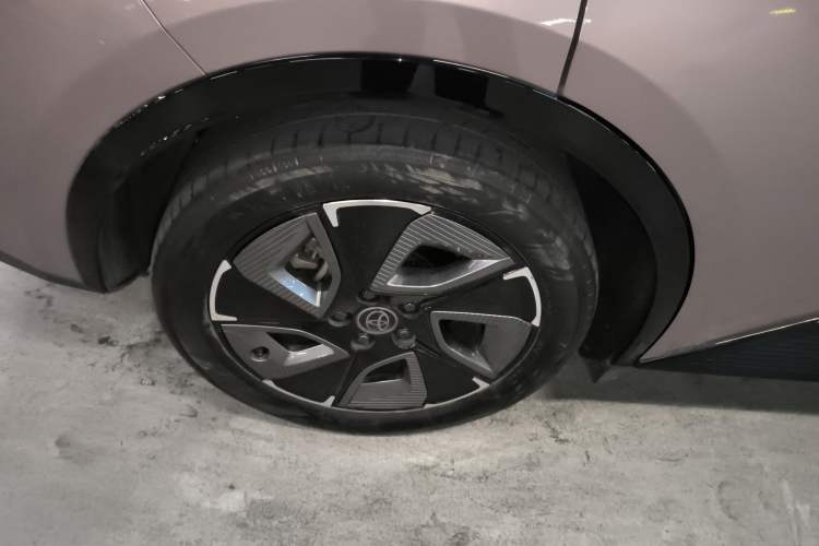 Used Toyota bZ3 2023 616 km Long-Range Premium Exterior 5