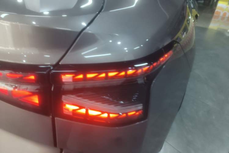 Used Toyota bZ3 2023 616 km Long-Range Premium Exterior 6