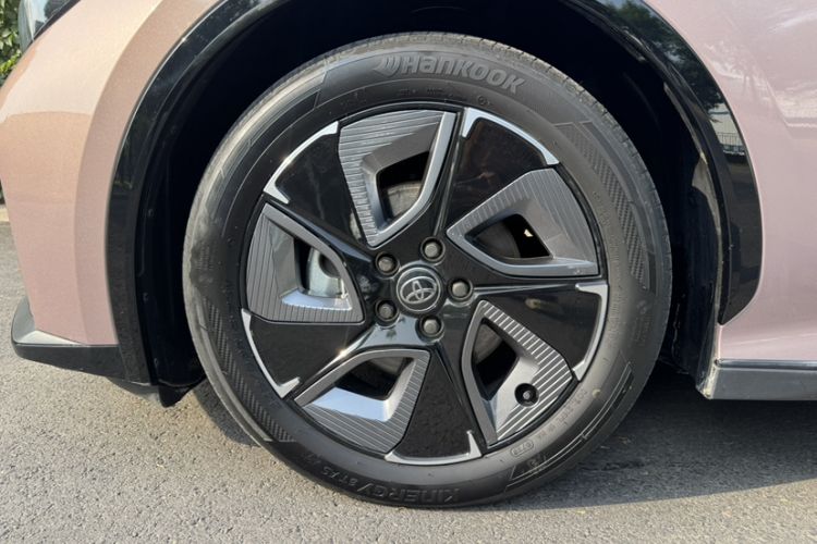 Used Toyota bZ3 2023 616 km Long-Range Premium Exterior 7