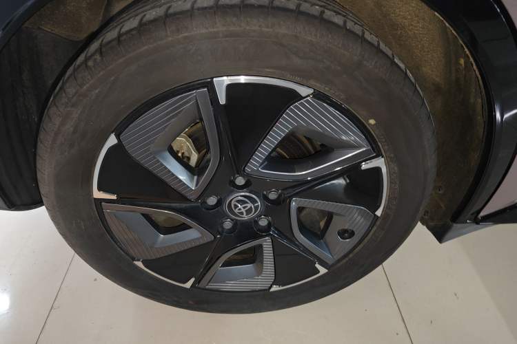 Used Toyota bZ3 2023 616 km Long-Range Premium Exterior 8