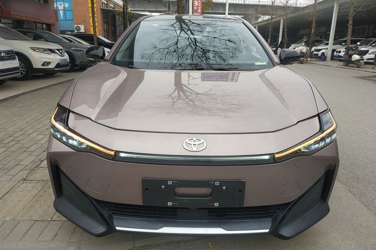 Used Toyota bZ3 2023 616 km Long-Range Premium Front
