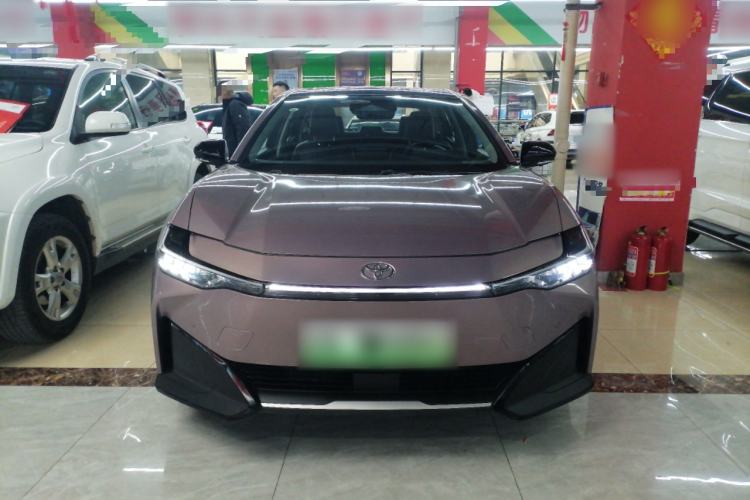 Used Toyota bZ3 2023 616 km Long-Range Premium Front