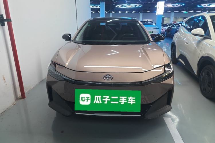 Used Toyota bZ3 2023 616 km Long-Range Premium Front