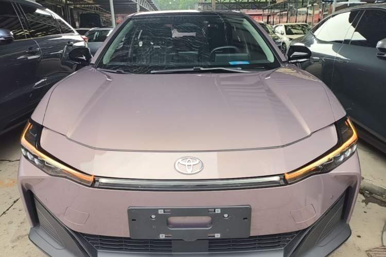 Used Toyota bZ3 2023 616 km Long-Range Premium Front