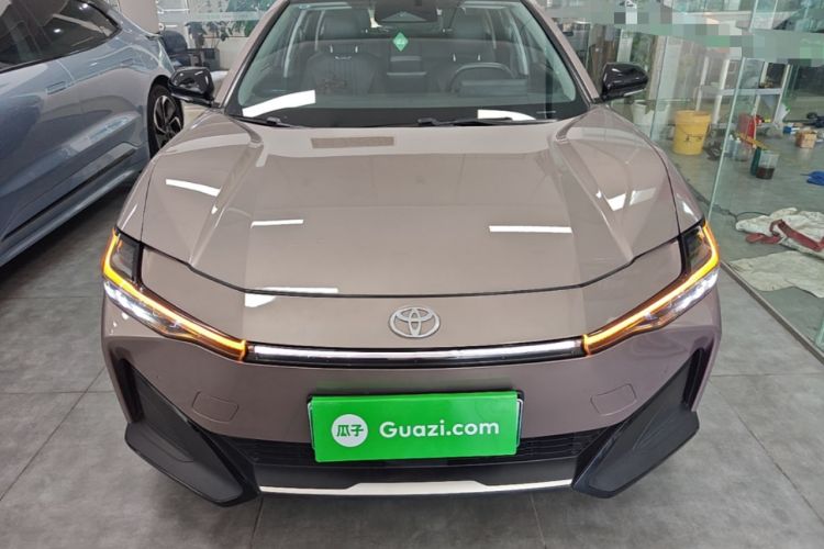 Used Toyota bZ3 2023 616 km Long-Range Premium Front