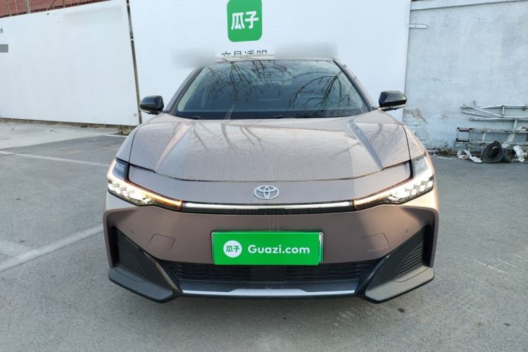 Used Toyota bZ3 2023 616 km Long-Range Premium Front