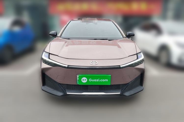 Used Toyota bZ3 2023 616 km Long-Range Premium Front