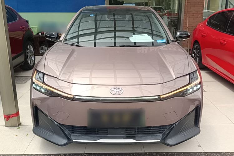 Used Toyota bZ3 2023 616 km Long-Range Premium Front