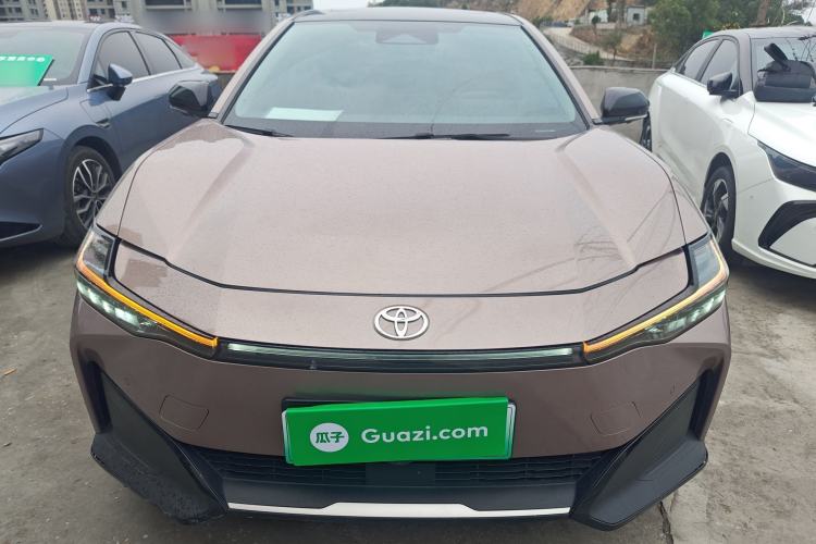 Used Toyota bZ3 2023 616 km Long-Range Premium Front