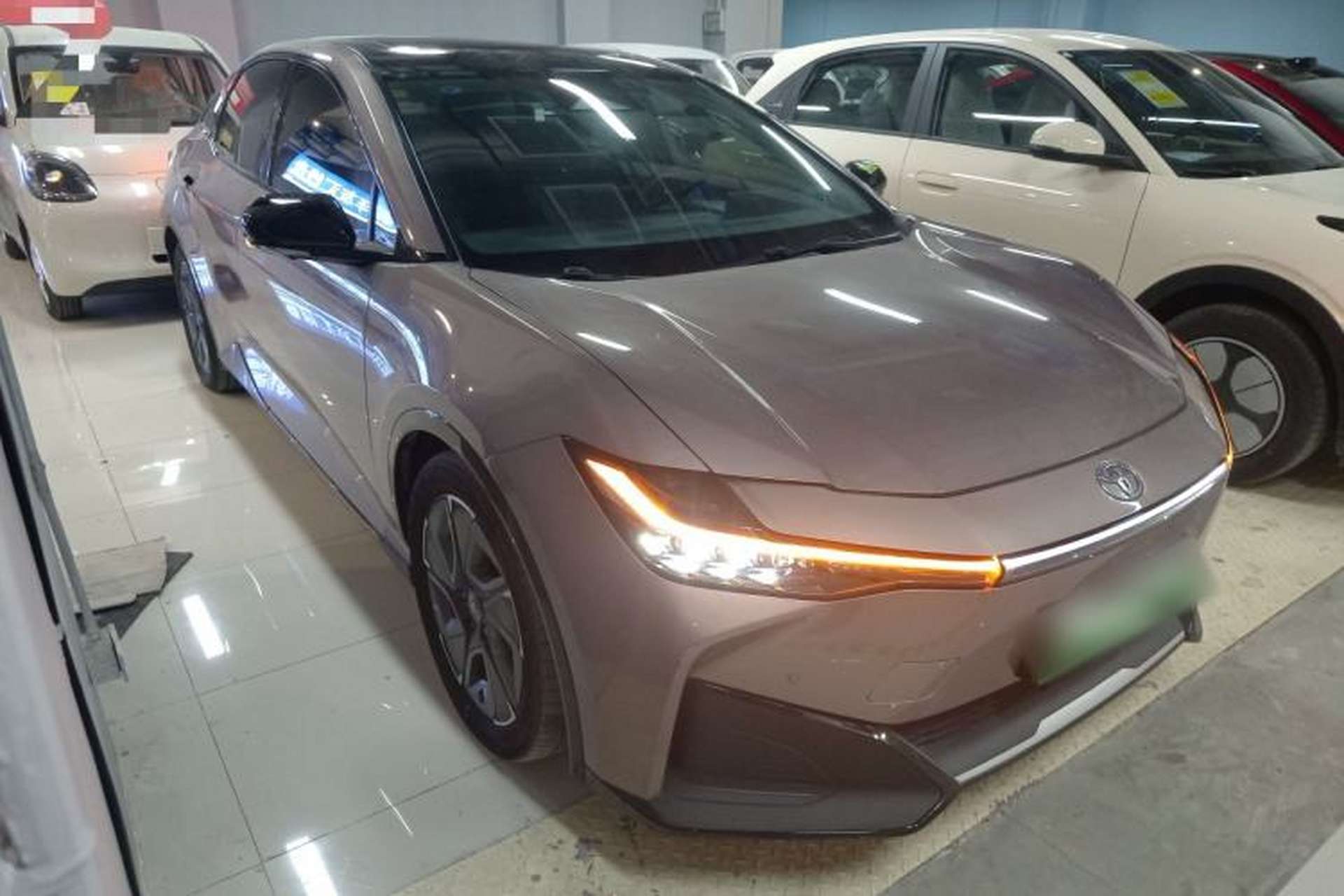 Used Toyota bZ3 2023 616 km Long-Range Premium Front Right 45 Deg