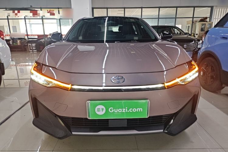 Used Toyota bZ3 2023 616 km Long-Range Premium Front