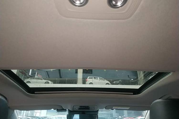 Used Toyota bZ3 2023 616 km Long-Range Premium Headliner