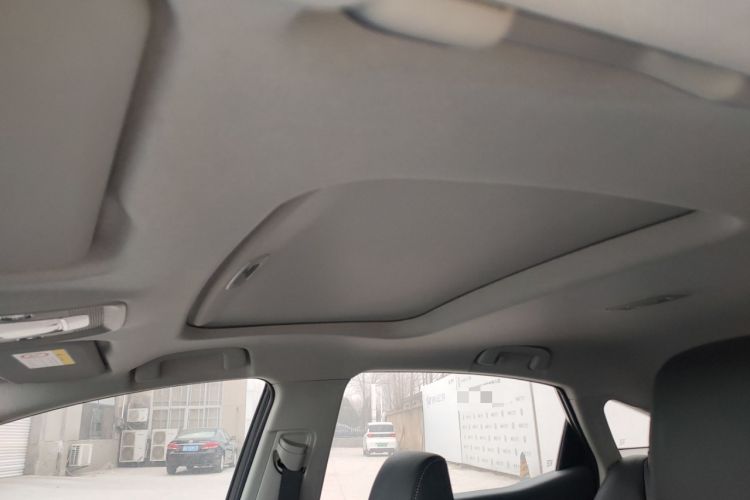 Used Toyota bZ3 2023 616 km Long-Range Premium Headliner