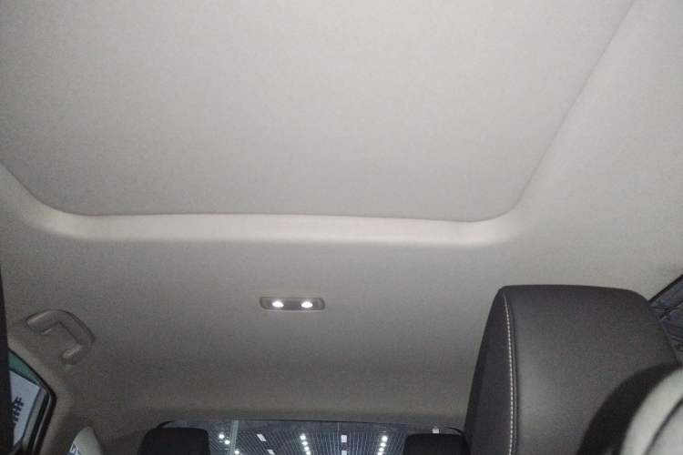 Used Toyota bZ3 2023 616 km Long-Range Premium Headliner