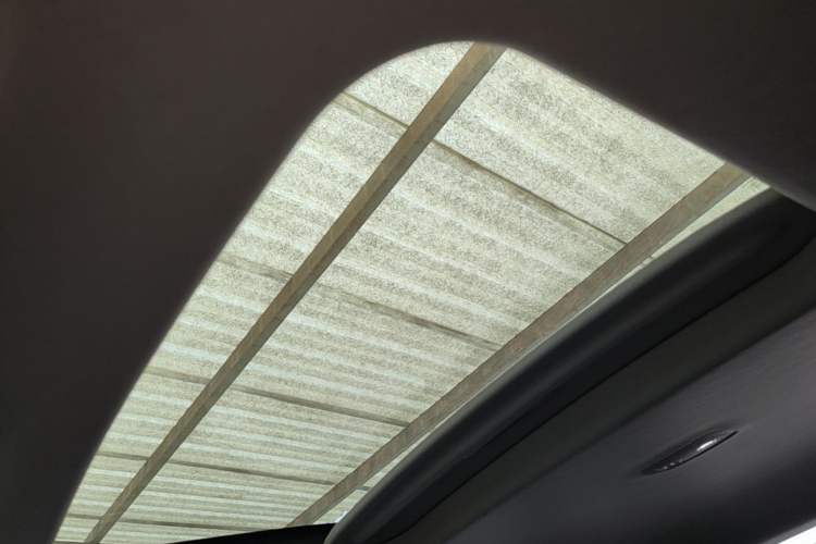 Used Toyota bZ3 2023 616 km Long-Range Premium Headliner