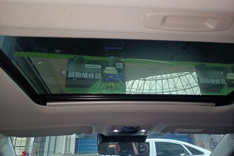 Used Toyota bZ3 2023 616 km Long-Range PRO Headliner